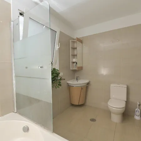 Los Amigos Yoga & Wellness