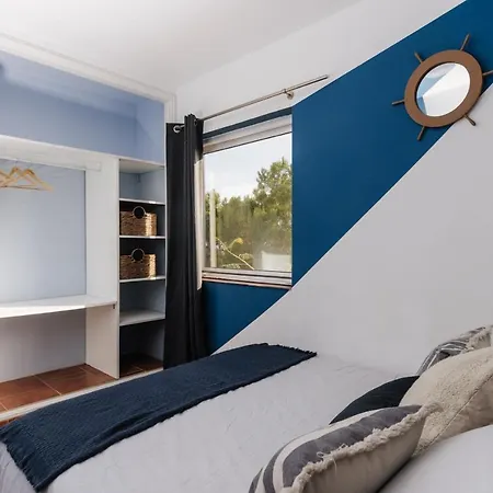 Los Amigos Nomad Hostal *