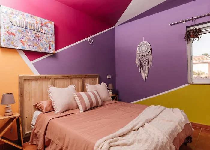 Los Amigos Yoga & Wellness Vandrarhem La Mareta